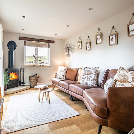 Hilldale Cottage Earl Sterndale エクステリア 写真
