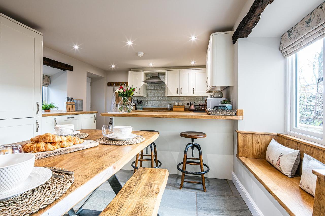 Hilldale Cottage Earl Sterndale エクステリア 写真