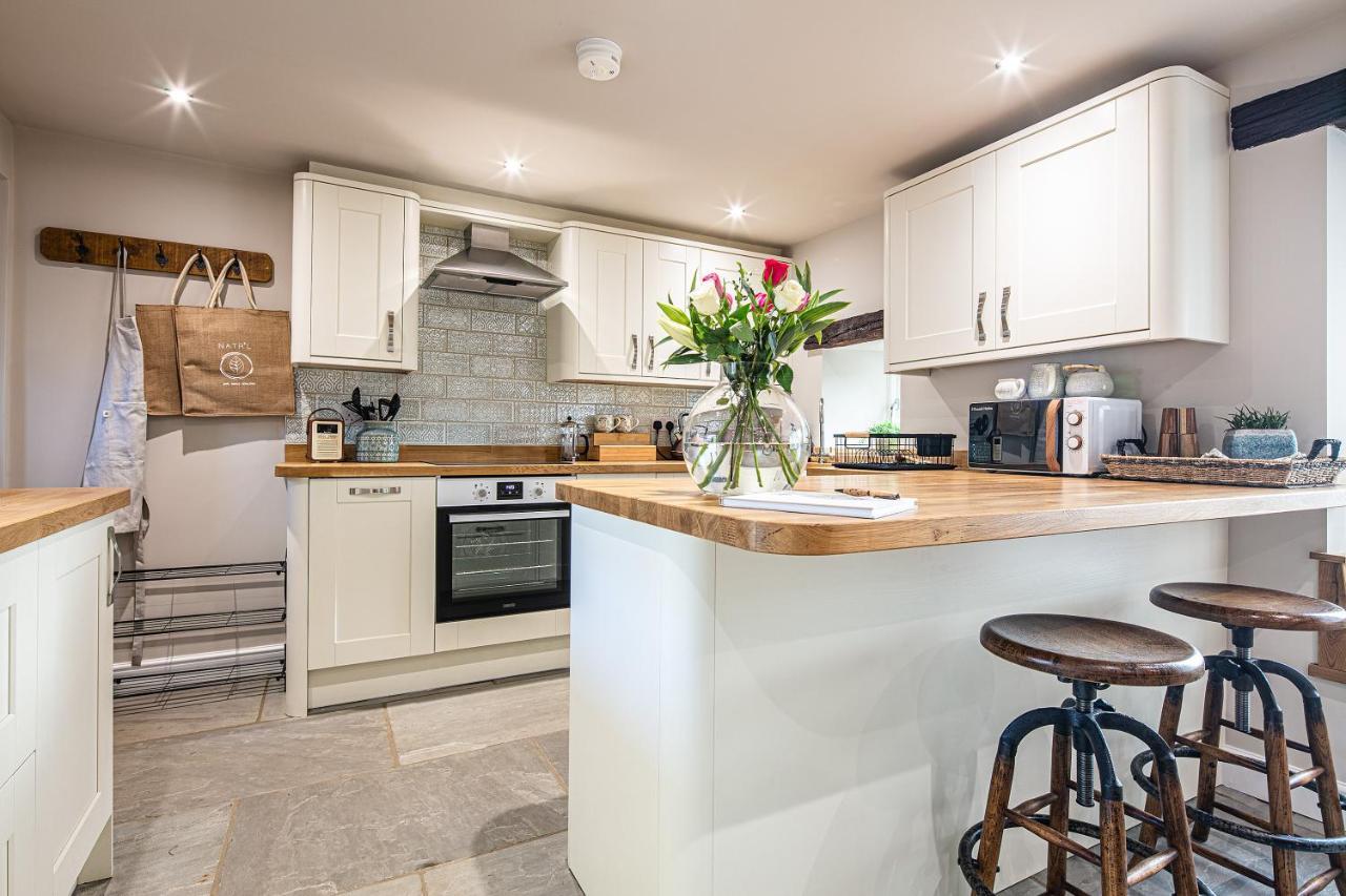 Hilldale Cottage Earl Sterndale エクステリア 写真