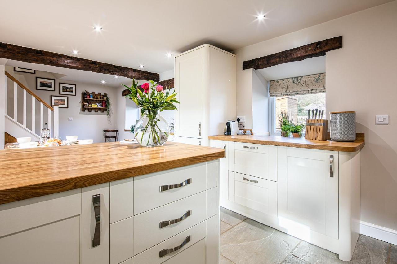 Hilldale Cottage Earl Sterndale エクステリア 写真