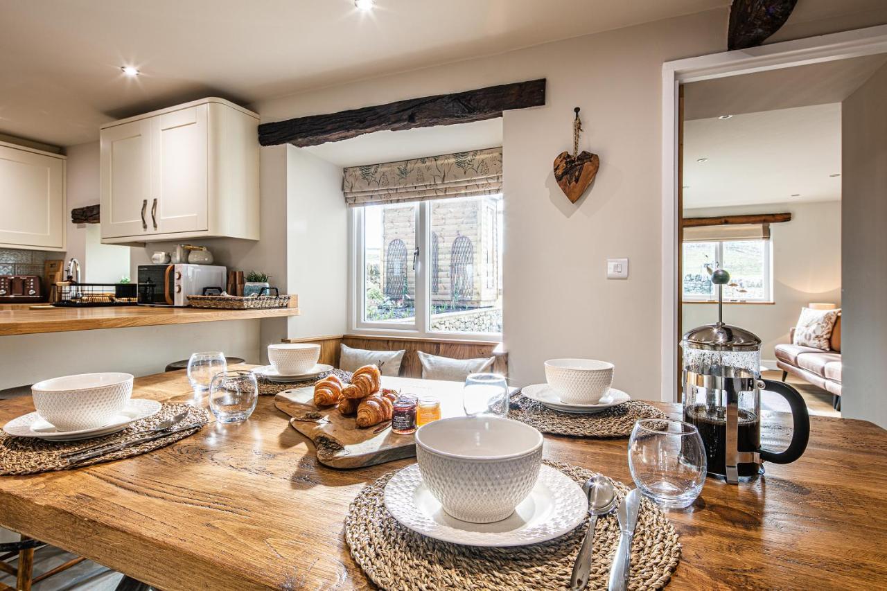 Hilldale Cottage Earl Sterndale エクステリア 写真