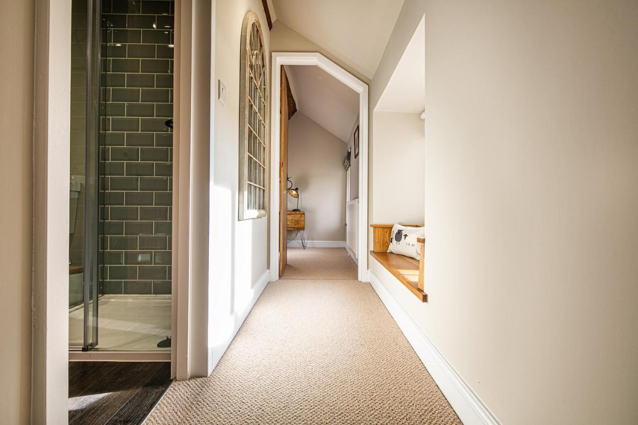 Hilldale Cottage Earl Sterndale エクステリア 写真